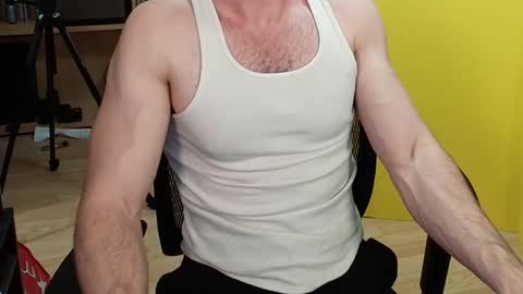 Snapshot of yourloyalpuppy chatting on May 28, 4:48 pm yourloyalpuppy online show from May 28, 4:48 pm
