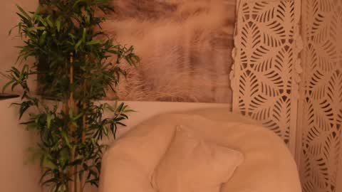 Sarah online show from December 2, 10:34 pm