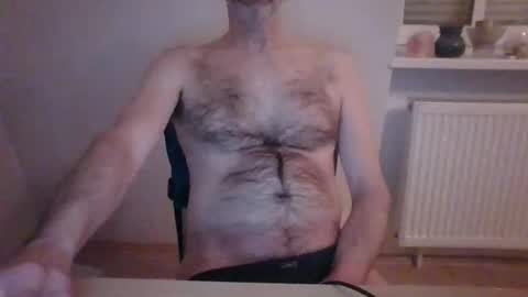 Snapshot of yourmike6666 chatting on March 4, 11:00 pm Michi online show from March 4, 11:00 pm