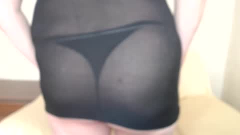 Snapshot of yourmilf4love chatting on June 8, 4:24 am lANA online show from June 8, 4:24 am