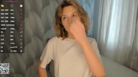 Snapshot of yourmuseee chatting on March 1, 11:45 am Sonya online show from March 1, 11:45 am