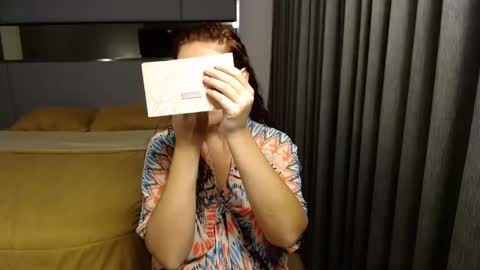 Snapshot of yourmysterycharm chatting on January 24, 3:43 am yourmysterycharm online show from January 24, 3:43 am