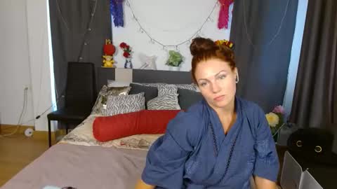 Snapshot of yourmysterycharm chatting on April 7, 6:03 am yourmysterycharm online show from April 7, 6:03 am