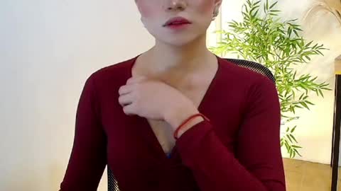 Snapshot of yournaughty_poxysweet chatting on May 12, 10:12 am poxy online show from May 12, 10:12 am