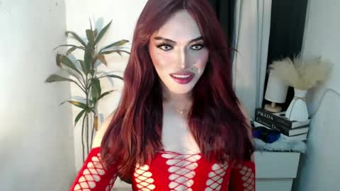 TIFFANY SUCKING QUEEN online show from June 12, 9:25 pm