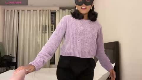 Snapshot of yournewkink12 chatting on November 15, 12:23 pm YourNewKink online show from November 15, 12:23 pm