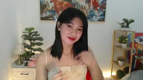 Snapshot of yourprettytrish chatting on January 2, 7:07 pm Trish online show from January 2, 7:07 pm
