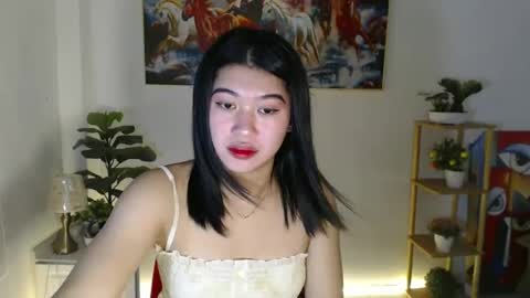 Snapshot of yourprettytrish chatting on January 14, 2:19 am Trish online show from January 14, 2:19 am