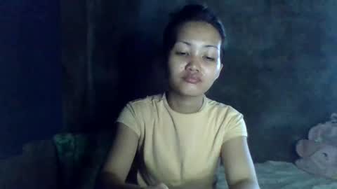 yourqueen1101 online show from April 8, 11:37 pm