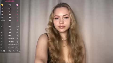 yourrarebunny online show from March 22, 5:11 am