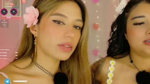 Snapshot of yourrmuse_ chatting on May 25, 5:02 am Isabella but you can call me Isa .-. online show from May 25, 5:02 am