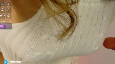 Snapshot of yourrmuse_ chatting on June 6, 5:45 am Isabella but you can call me Isa .-. online show from June 6, 5:45 am