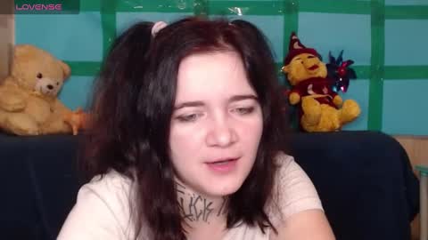 Snapshot of yours_good_mood chatting on February 1, 6:43 am Im - DANI .insta - hardblade1 online show from February 1, 6:43 am