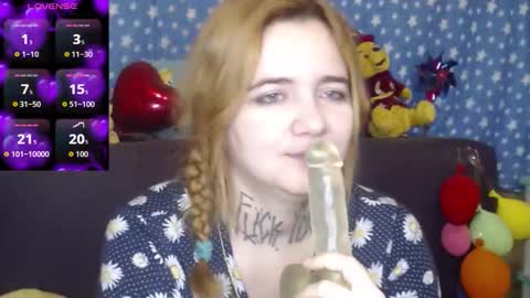 Snapshot of yours_good_mood chatting on October 3, 2:08 am Im - DANI .insta - hardblade1 online show from October 3, 2:08 am