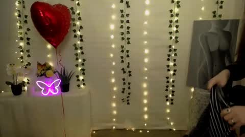 Happy online show from February 11, 6:51 am