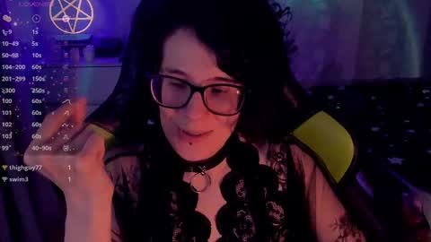 Snapshot of yourscosmic chatting on February 17, 10:25 pm Yours Cosmic online show from February 17, 10:25 pm