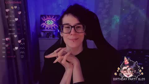 Snapshot of yourscosmic chatting on September 16, 12:00 am Yours Cosmic online show from September 16, 12:00 am