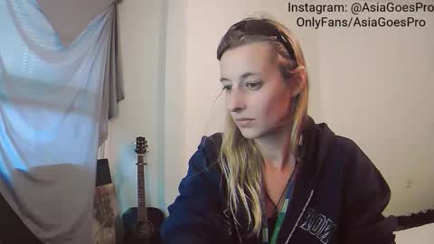 AsiaGoesPro - On All Socials online show from December 19, 10:10 pm