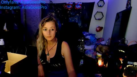 AsiaGoesPro - On All Socials online show from February 3, 1:19 am