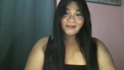 Snapshot of yourseductivecrixtin chatting on May 18, 7:52 pm yourseductivecrixtin online show from May 18, 7:52 pm