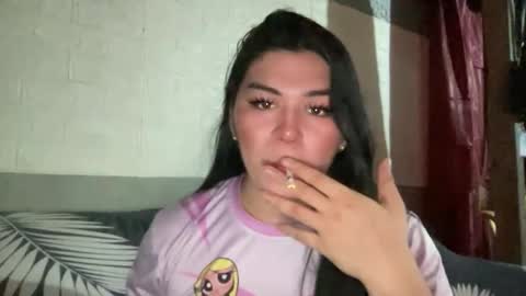 LALA online show from February 12, 5:46 am