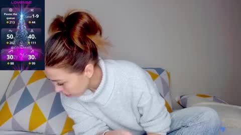 Snapshot of yoursoul_mila chatting on December 13, 11:13 am yoursoul_mila online show from December 13, 11:13 am