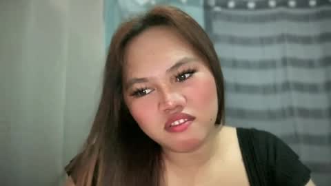 Snapshot of yourspecialgirl_rhea chatting on June 26, 8:41 am yourspecialgirl_rhea online show from June 26, 8:41 am