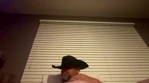 yourstoforget online show from April 16, 8:15 am