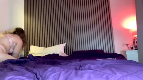 Alison online show from September 30, 1:32 am