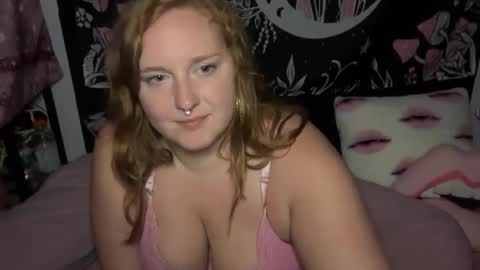 yourthickgingergoddess online show from September 28, 5:46 am