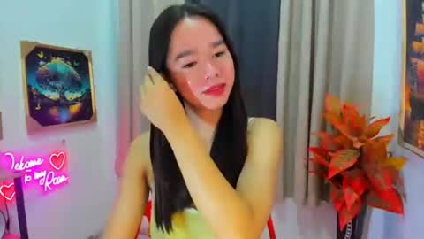 yourtinybunny online show from March 11, 10:21 am