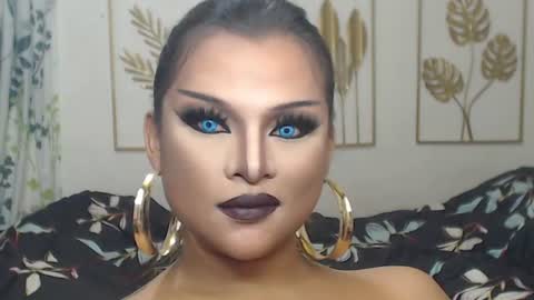 Snapshot of yourtrannyqueenxxx chatting on July 29, 10:41 pm Anastacia Grey online show from July 29, 10:41 pm