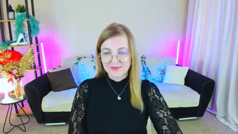 Alice online show from September 13, 9:42 am