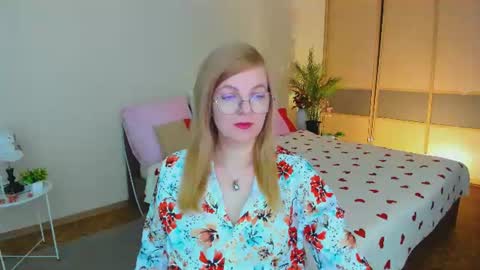 Alice online show from July 16, 10:10 am