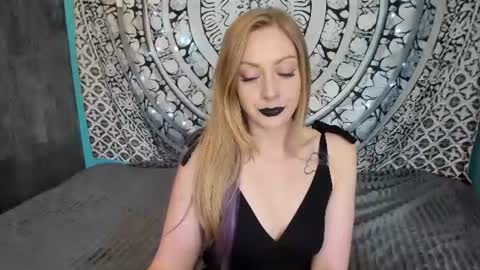 YourVenus00 -Follow my OF online show from June 10, 9:41 am
