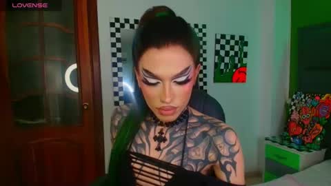 Snapshot of yourvirtualgirlfriennd chatting on July 25, 6:33 am GI online show from July 25, 6:33 am