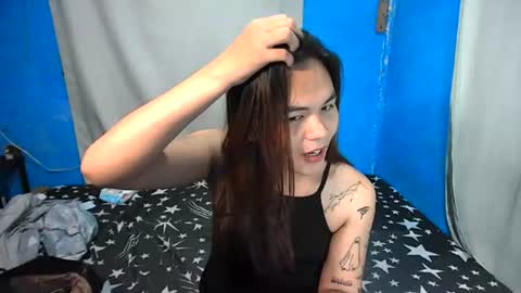 Snapshot of yourwife_lars chatting on July 15, 9:58 am yourwife_lars online show from July 15, 9:58 am