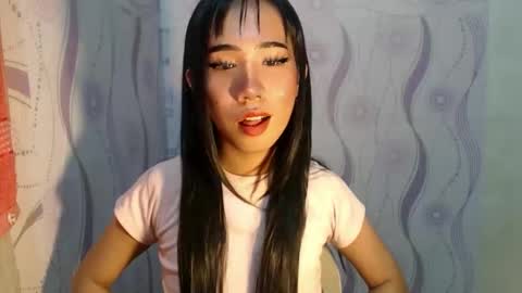 yourwife_material99 online show from April 15, 6:31 am