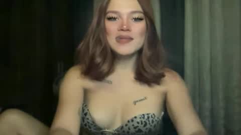 Snapshot of yourwildestdreamgirl chatting on February 12, 11:00 pm ANDREA online show from February 12, 11:00 pm