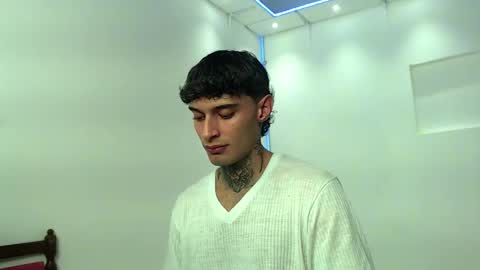 Snapshot of yourxcyberxangel chatting on March 2, 1:52 am Angel online show from March 2, 1:52 am