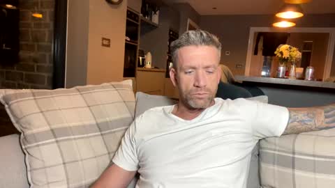 Snapshot of youwantus69 chatting on January 30, 5:41 am You want us 69 online show from January 30, 5:41 am