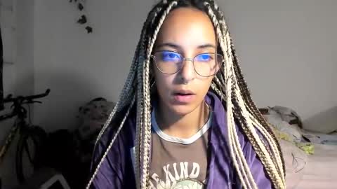 Snapshot of youwishtobeme chatting on January 26, 11:50 pm elizabeth ju online show from January 26, 11:50 pm