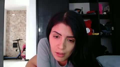 Snapshot of yoyocastles chatting on May 21, 7:54 pm Yoyo Castles online show from May 21, 7:54 pm