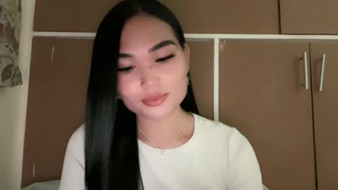 yrdrmgrl_jennie26 online show from December 4, 6:16 pm