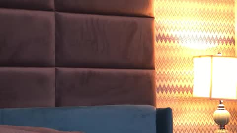 Snapshot of yssabelfox chatting on October 7, 3:25 am Foxie online show from October 7, 3:25 am