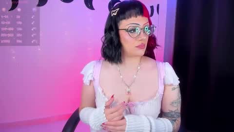 Snapshot of yuki_cross chatting on February 25, 5:39 am online show from February 25, 5:39 am