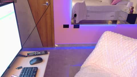 Yuki online show from February 25, 2:10 am