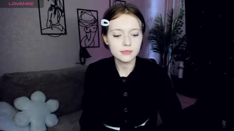 YukiShine online show from May 20, 9:59 am