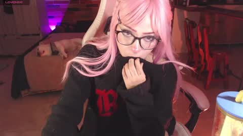 Snapshot of yukko_ chatting on January 8, 6:20 am YUKO online show from January 8, 6:20 am