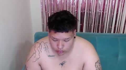 yul and val couple online show from February 22, 2:59 pm